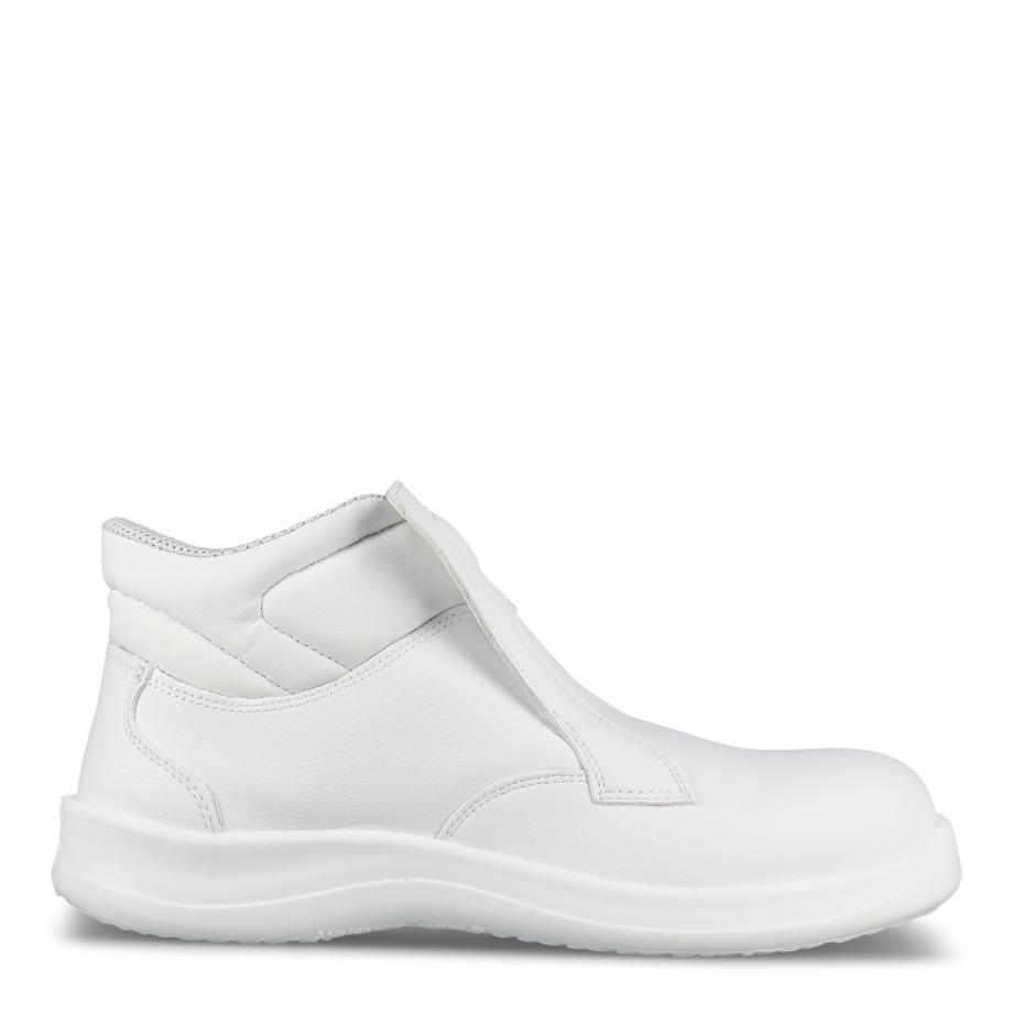 Select Slip-on low boot